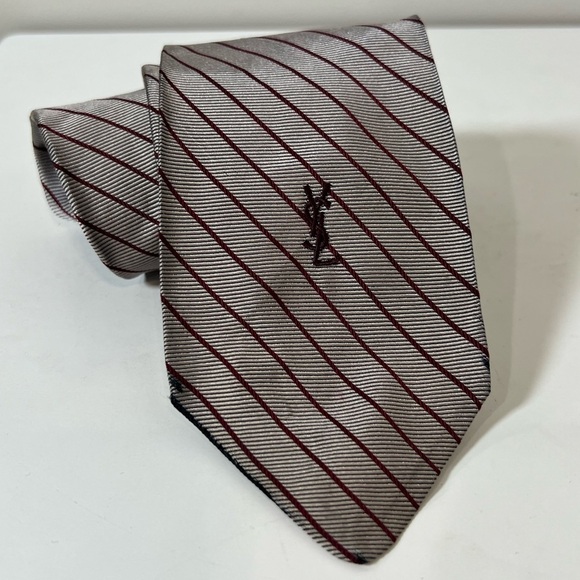 Yves Saint Laurent Classic Front Logo Stitched Vintage Silver Tie Red Stripes - Picture 1 of 8